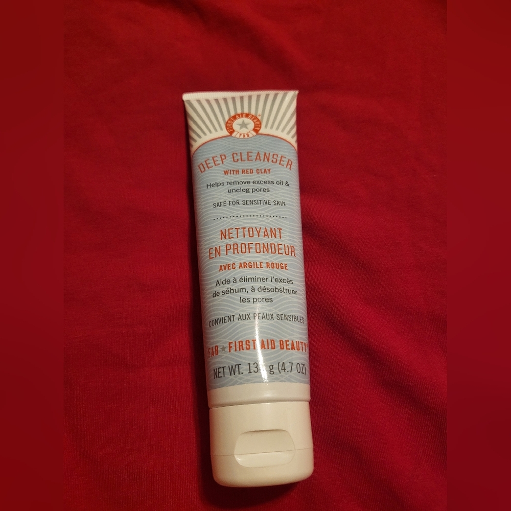 First Aid Beauty Deep Cleanser with Red Clay